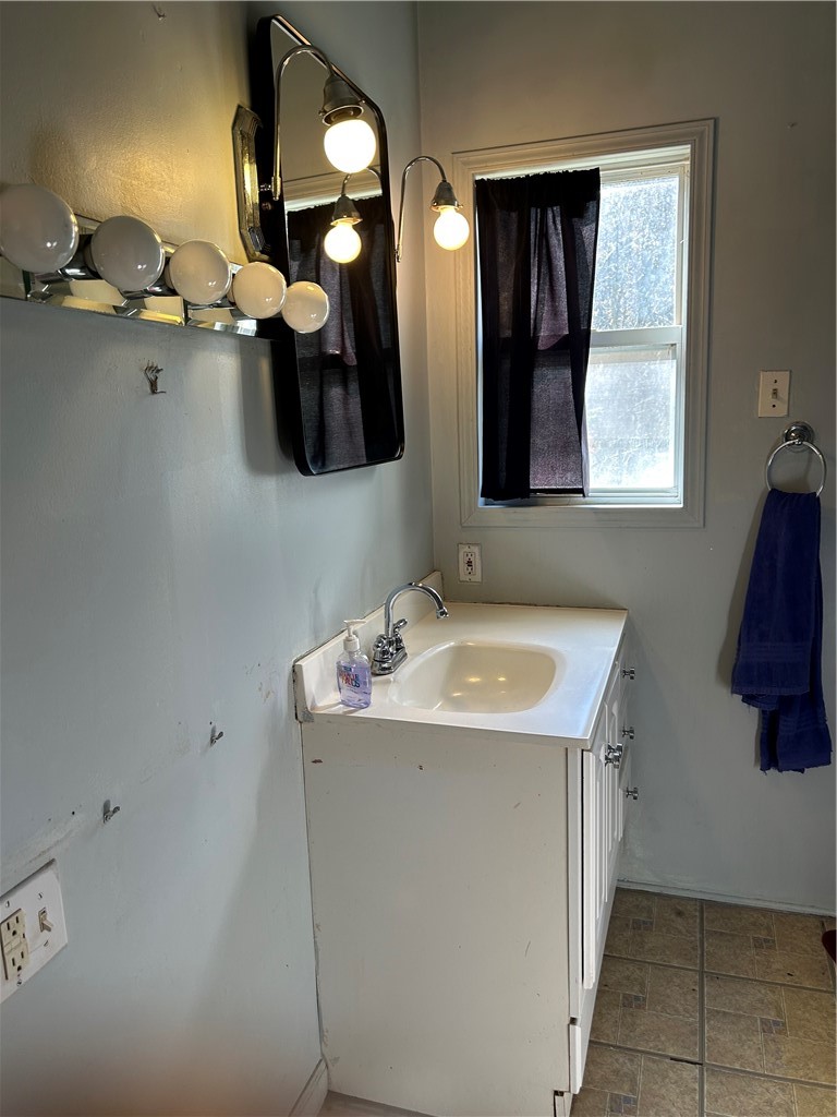 118 Sullivan St — photo 8