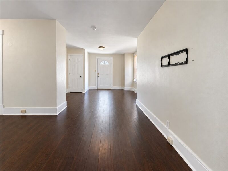 1618 Miriam Street — photo 5