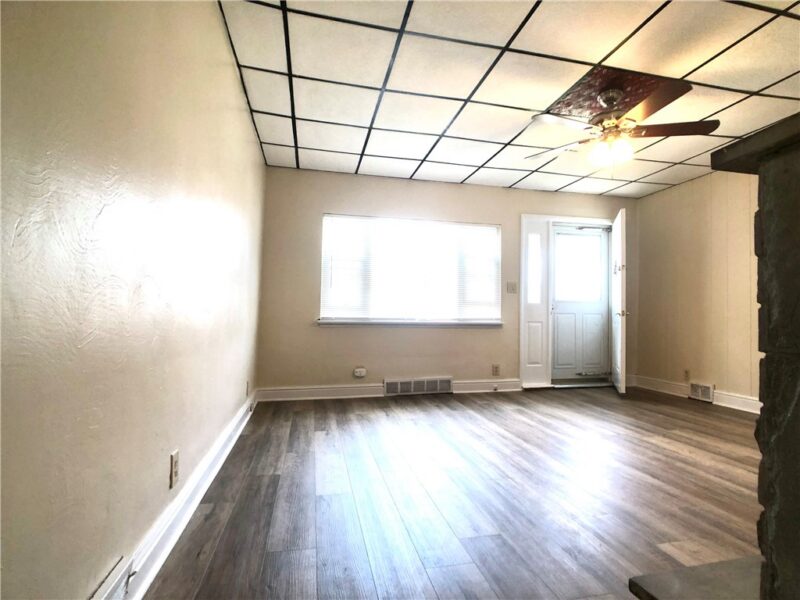 1110 VIRGINIA AVE — photo 3