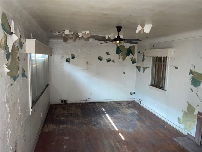 203 Elm St — photo 3