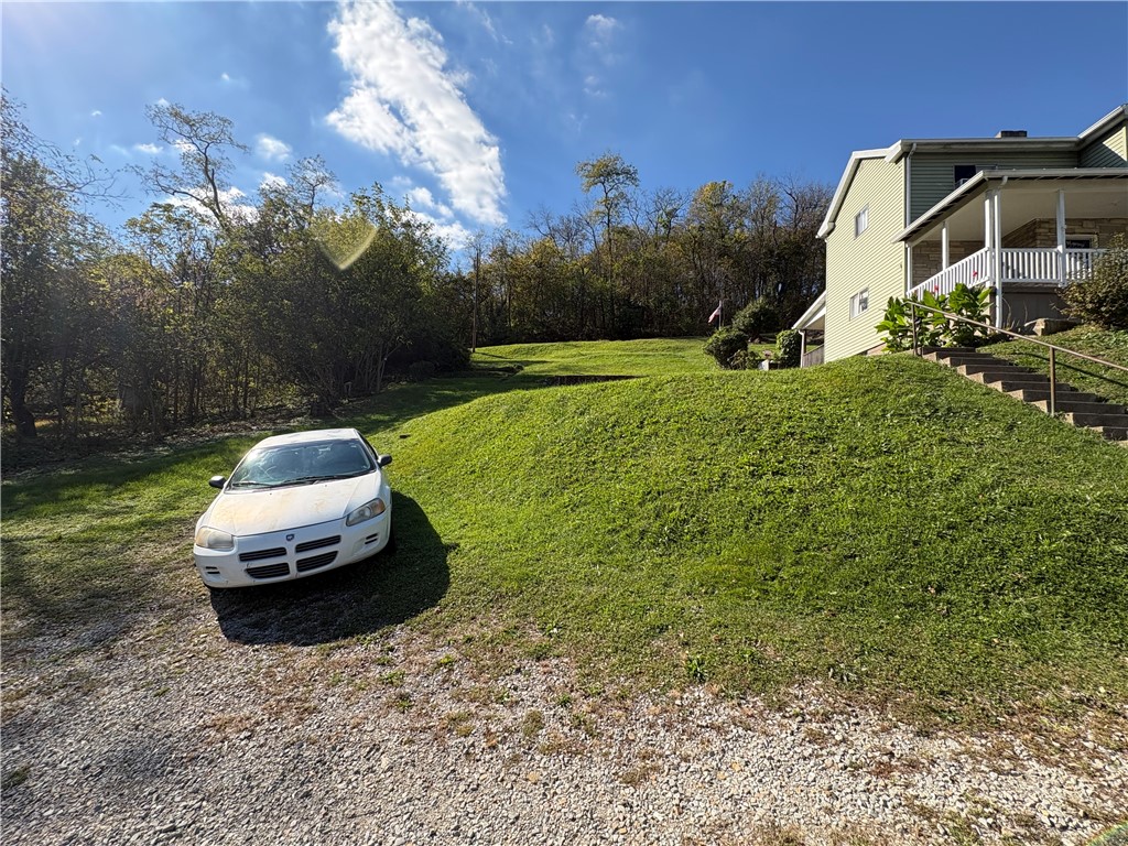 601 Woodlawn Ave — photo 1