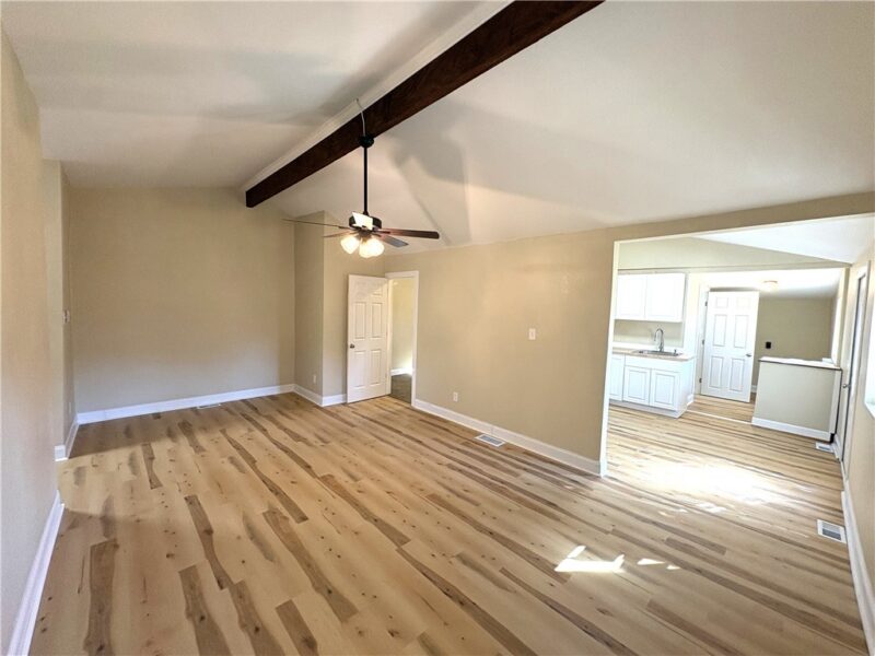 134 Essie Street — photo 2