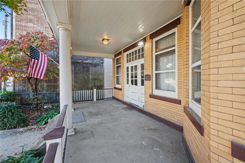 1037 Chartiers Ave — photo 3
