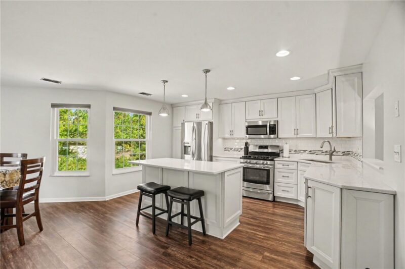 540 Lakewood Dr — photo 7