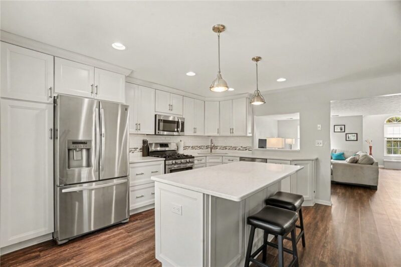 540 Lakewood Dr — photo 8