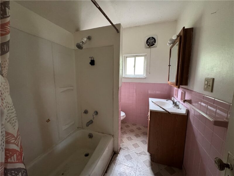 42 Sprague St — photo 7