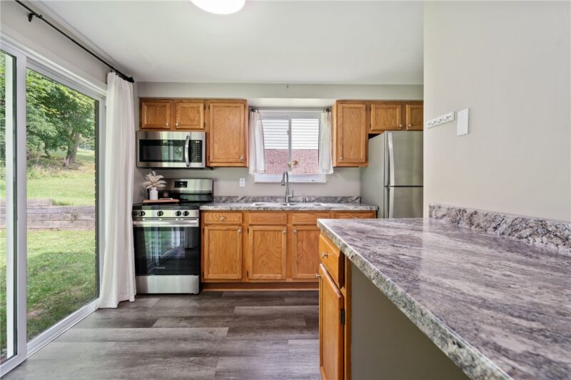 105 Edies Way — photo 8