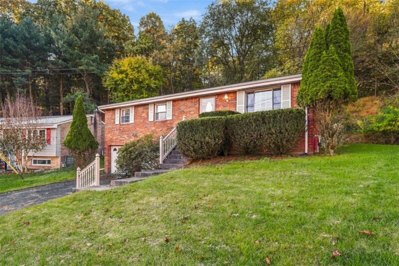 94 York Dr — photo 2