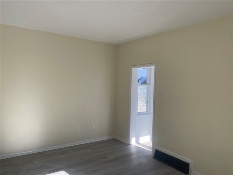 305 Hill St — photo 8
