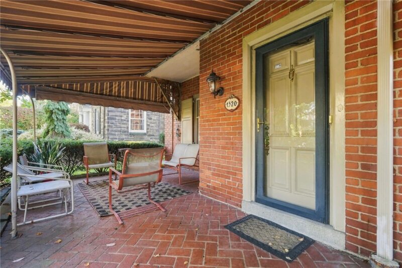 1320 Beechwood Blvd. — photo 2