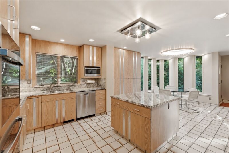 1320 Beechwood Blvd. — photo 8