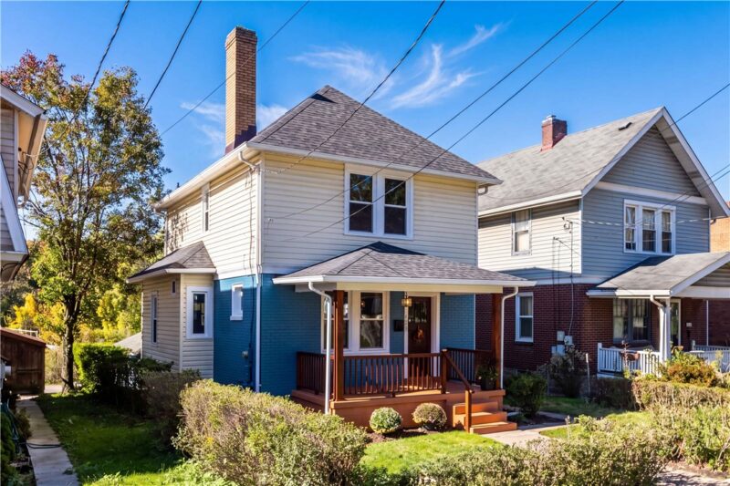428 Avenue D — photo 2