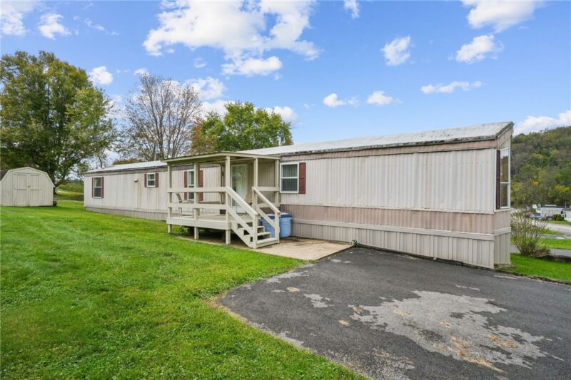 111 Yellow Pine Ln — photo 2