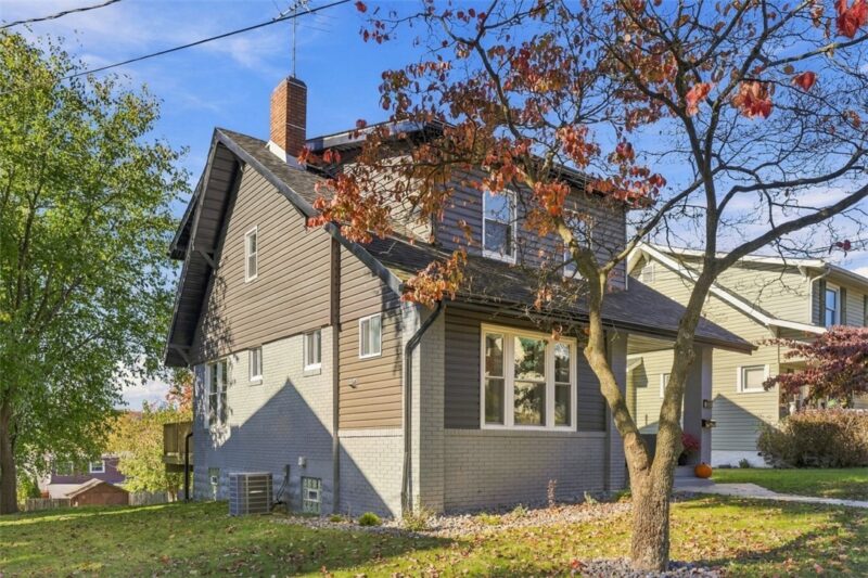 347 Pershing Dr — photo 4