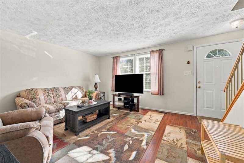 702 Countryside Dr — photo 4