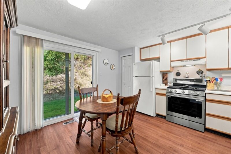 702 Countryside Dr — photo 6