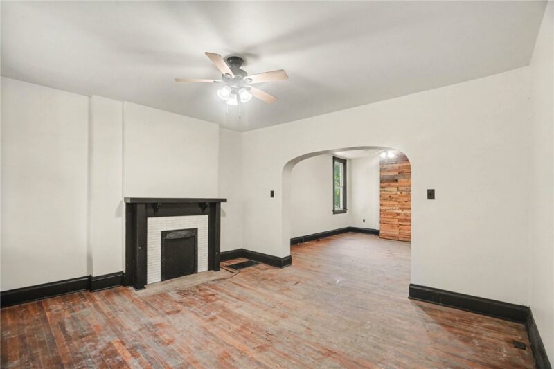 139 Oak Ave — photo 4