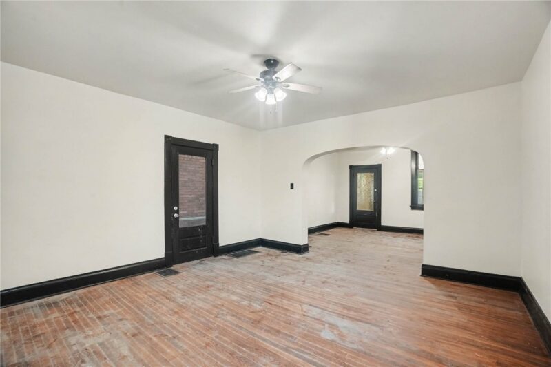 139 Oak Ave — photo 7