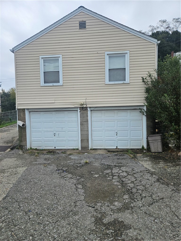 502 Center St — photo 4