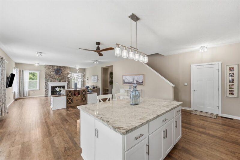 5040 Chalfant Ln — photo 8