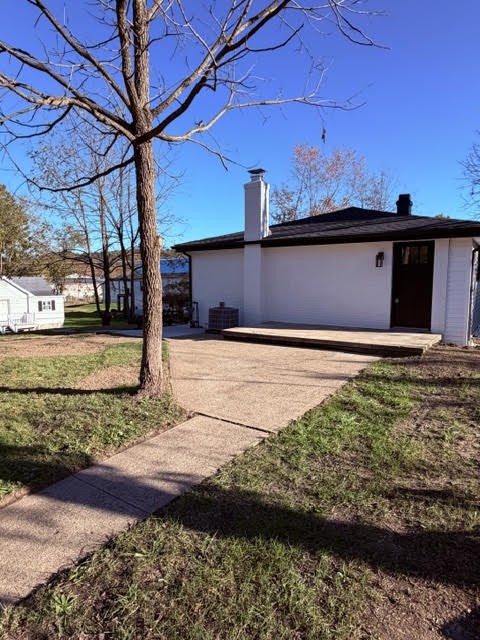 105 Belmont Ave — photo 3