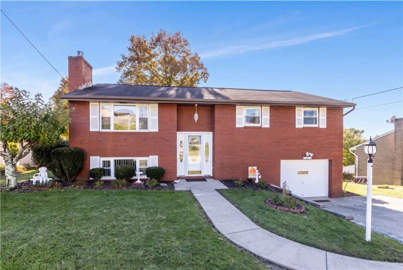 13 Sunnycrest Dr — photo 2