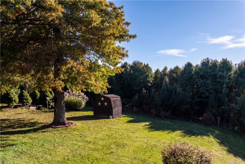 13 Sunnycrest Dr — photo 5