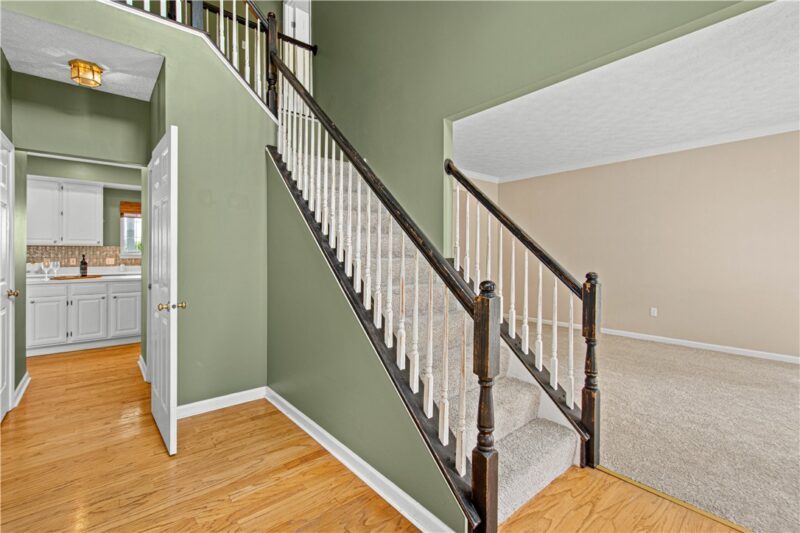 197 Valley View Drive — photo 4