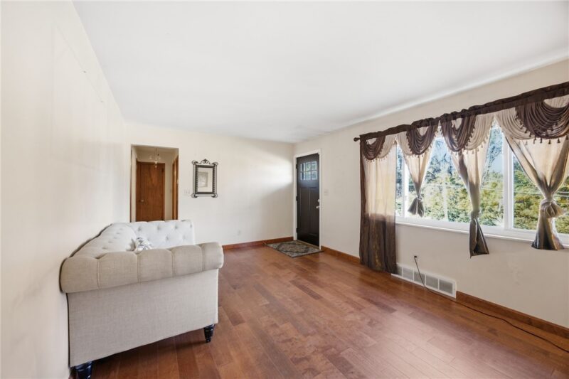 510 Center Rd — photo 6