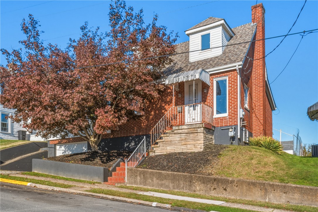 202 Oakland Ave — photo 1