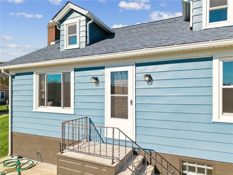 637 Hecla Rd — photo 2