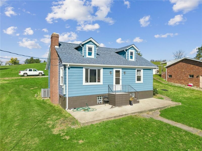 637 Hecla Rd — photo 4