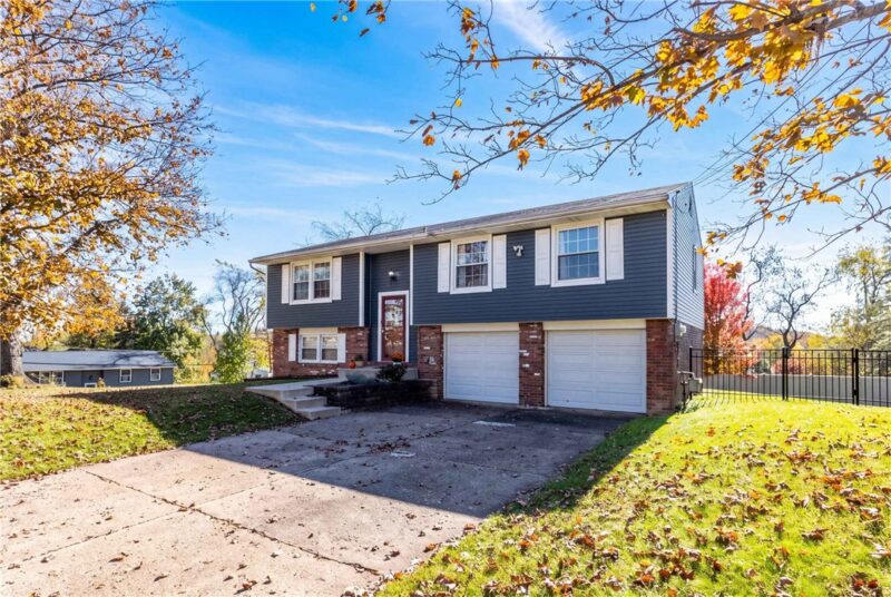 213 Windy Hill Dr — photo 2