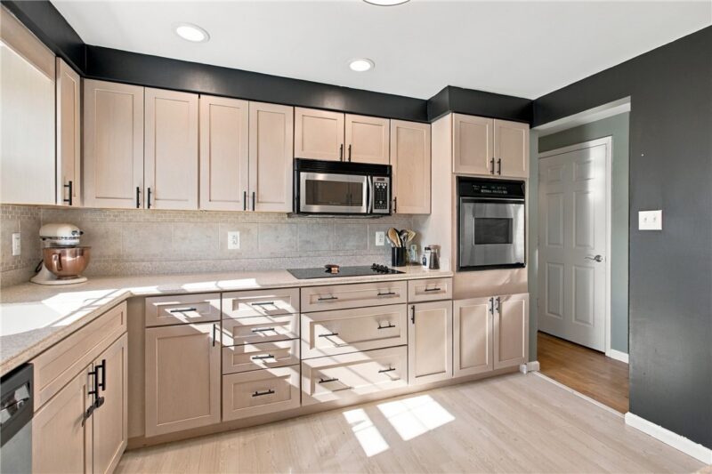 213 Windy Hill Dr — photo 8