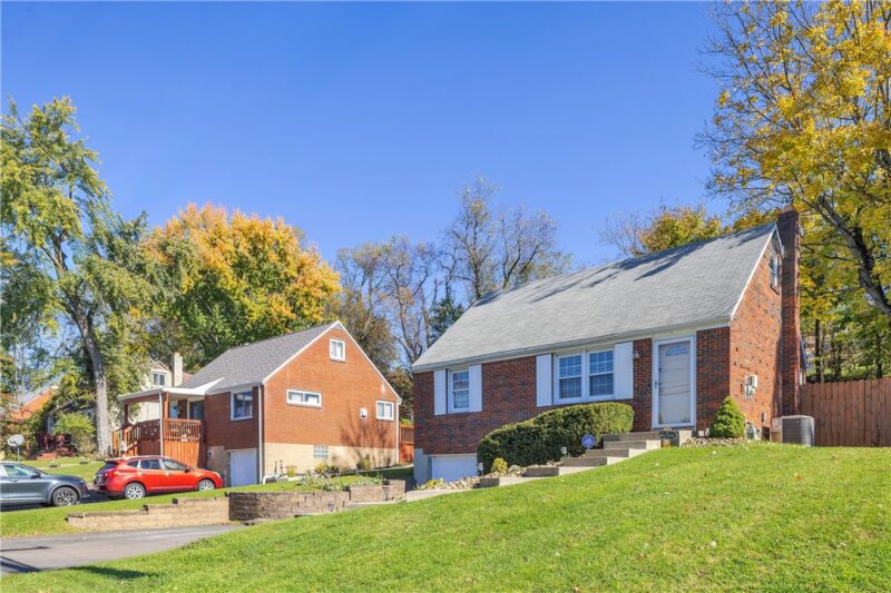 426 Millers Ln — photo 3