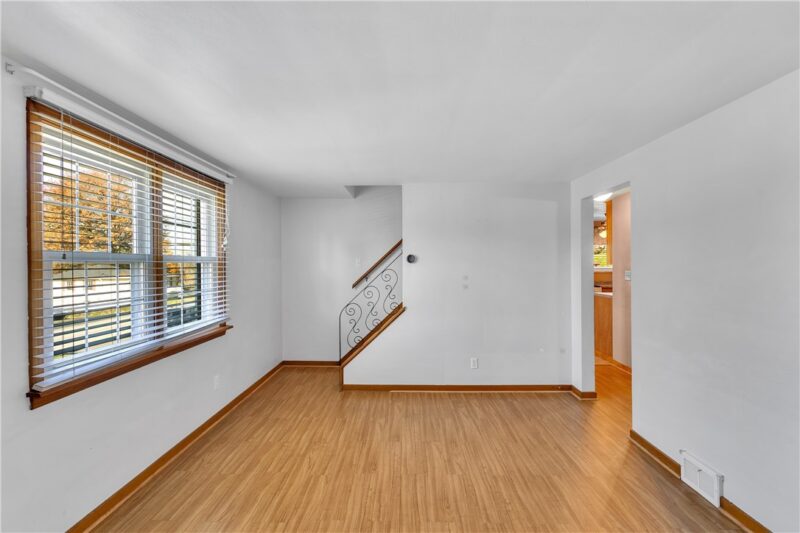 426 Millers Ln — photo 5