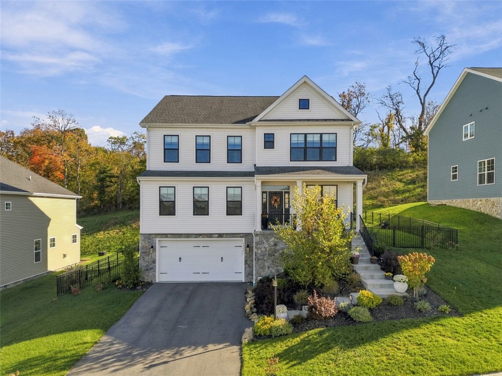 1045 Stonegate Dr — photo 1