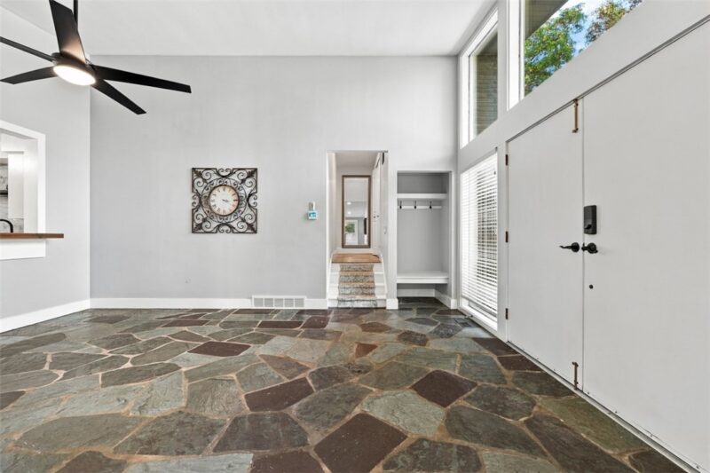 202 Horseshoe Dr — photo 4