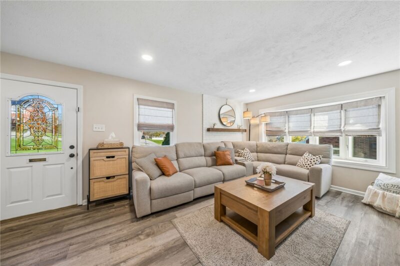 154 Highland Rd — photo 2