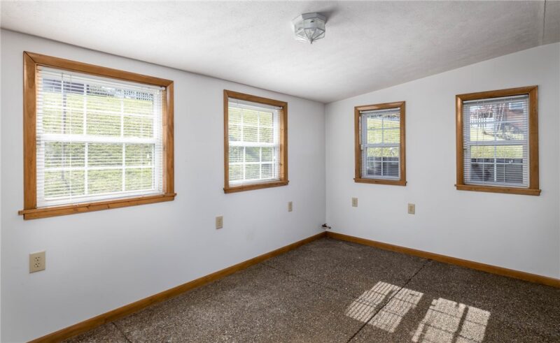1752 Morris St — photo 7