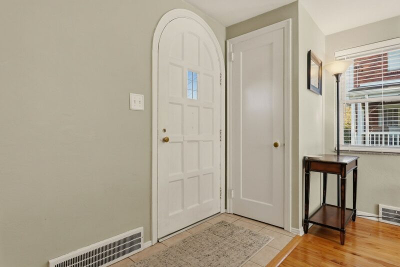 629 Kenilworth DRIVE — photo 3