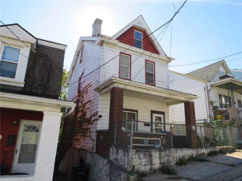 118 Schuchert St — photo 2