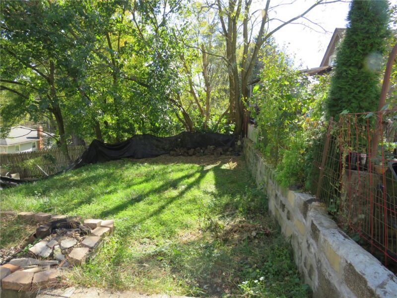 118 Schuchert St — photo 7