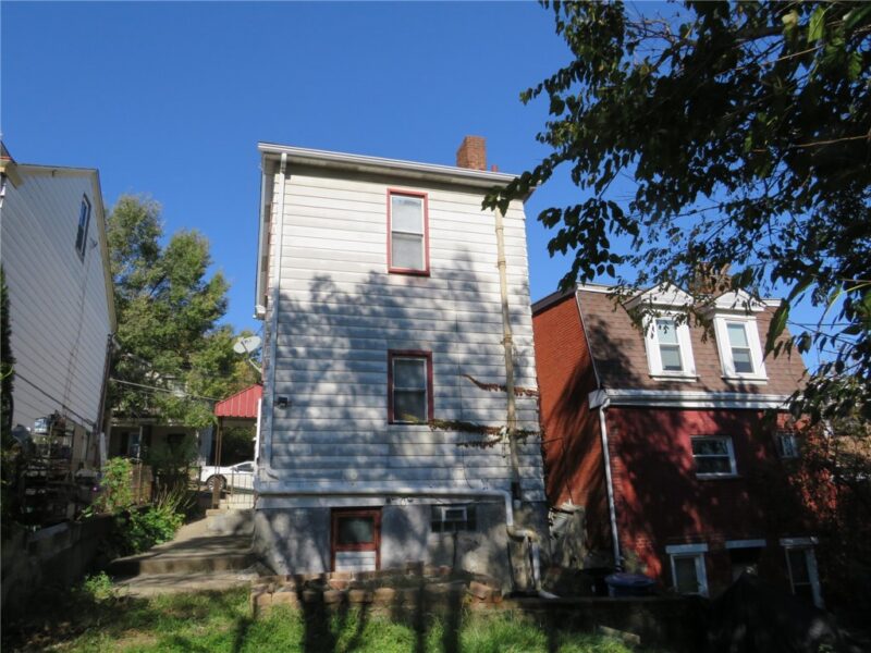 118 Schuchert St — photo 8
