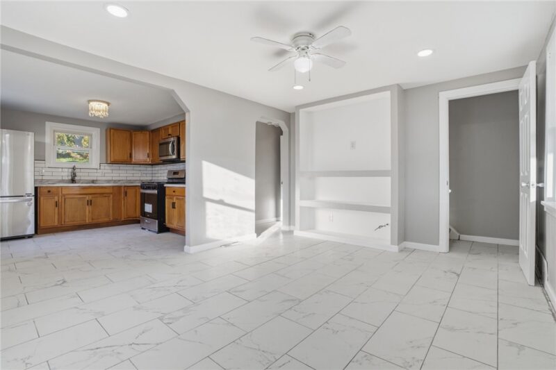 1359 New York Ave — photo 4