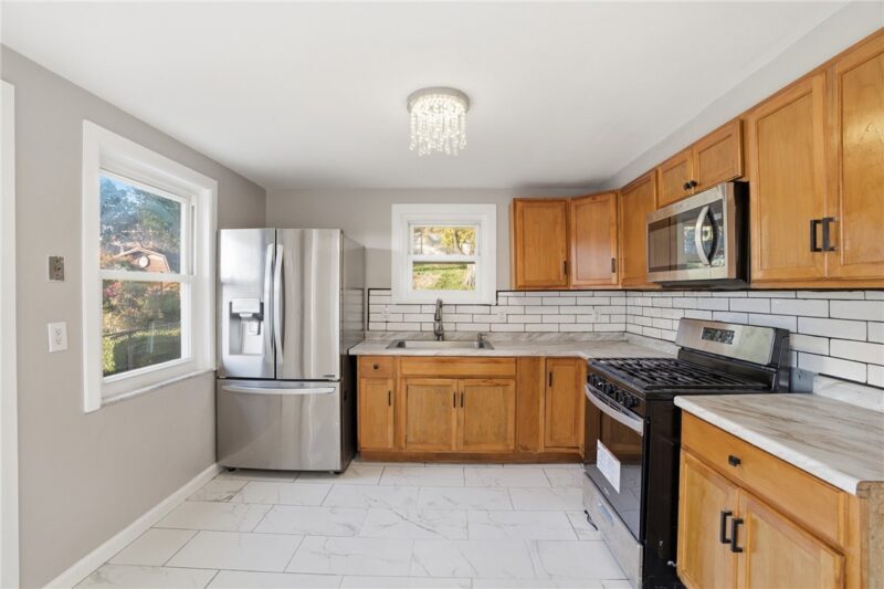 1359 New York Ave — photo 8
