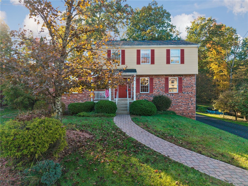 214 Cameron Drive — photo 1