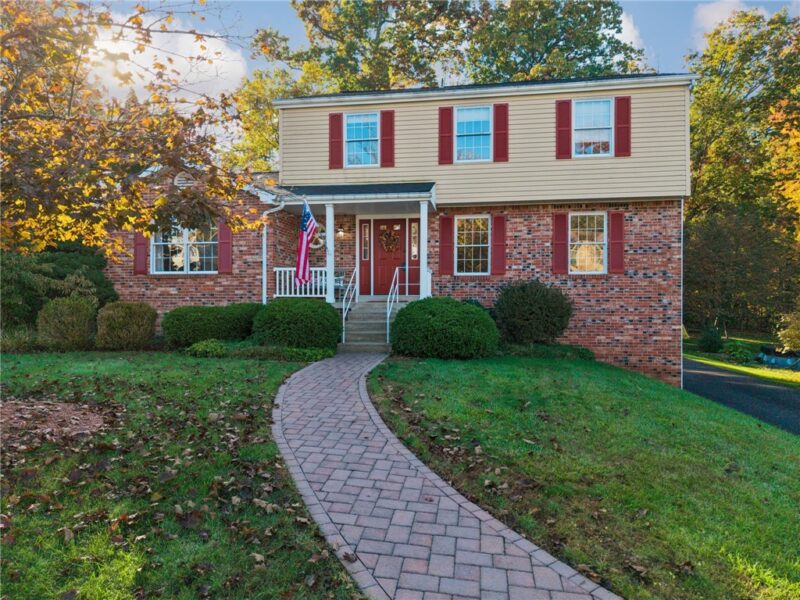 214 Cameron Drive — photo 2
