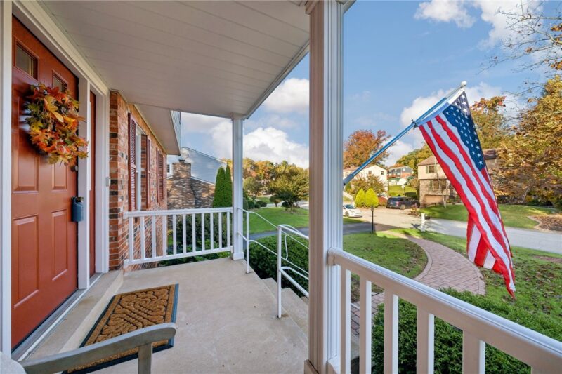 214 Cameron Drive — photo 3