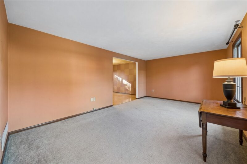 214 Cameron Drive — photo 5